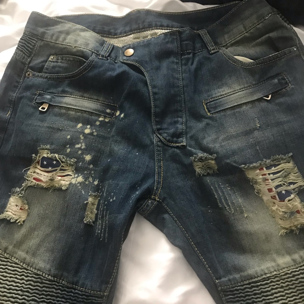 Men’s trendy jeans